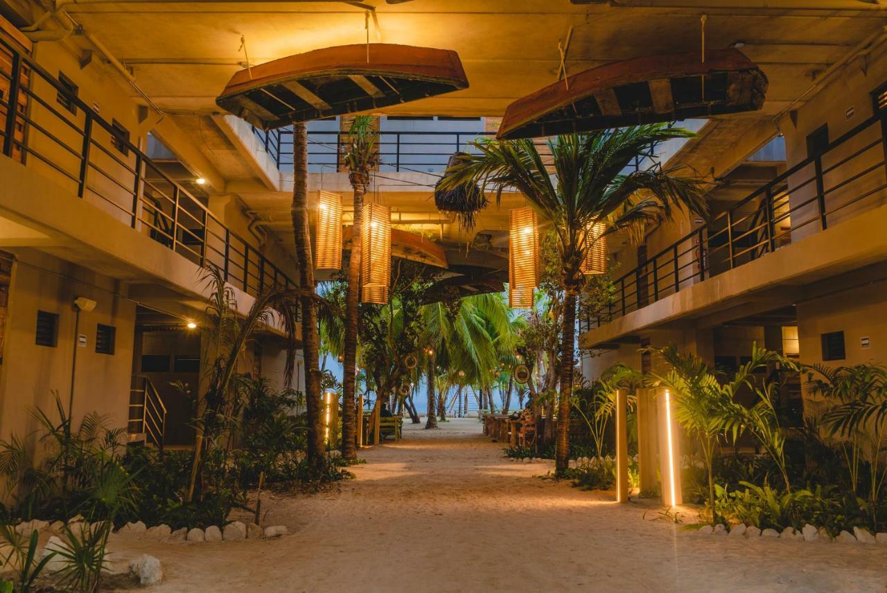 Nomads Hotel, Hostel & Beachclub Isla Mujeres Esterno foto
